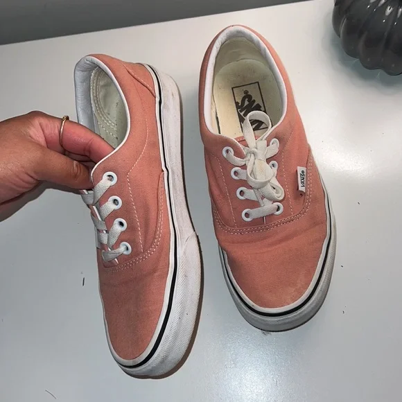 Vans - Picture 3 of 3